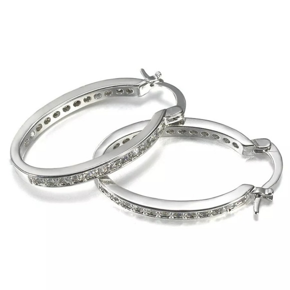 Gorgeous Gold filled cz hoop earrings! - Picture 2 of 7